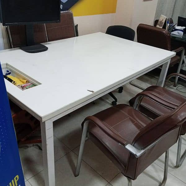 "Modern Office Table for Sale – Perfect Condition!" 1