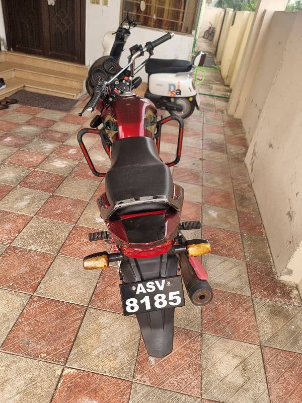 Honda CB 125f  2023 model 3