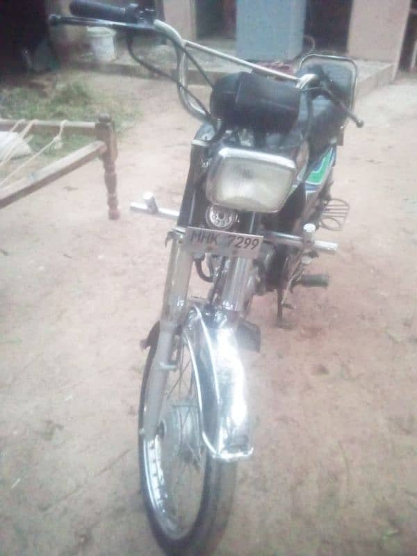 used bike for urgent sale 2011 model 0