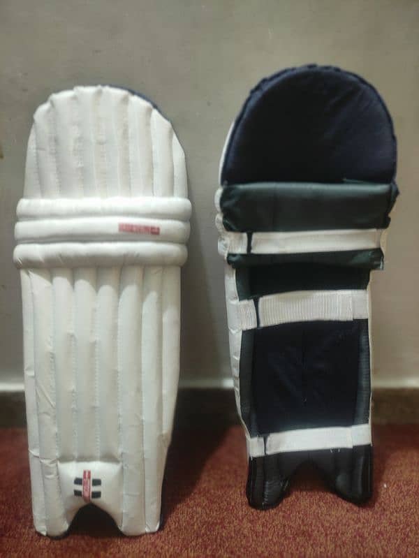 Gray Nicollas cricket pad 1