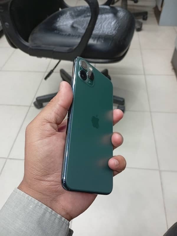 iphone 11 pro Max 64gb 4