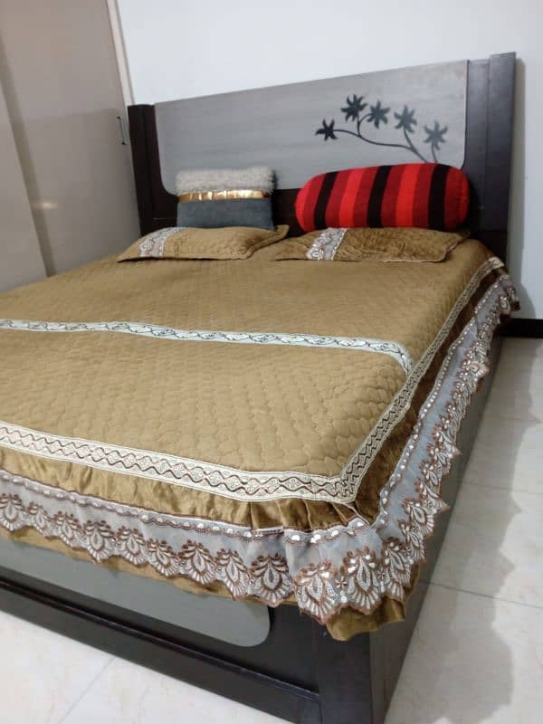 king size double bed 1