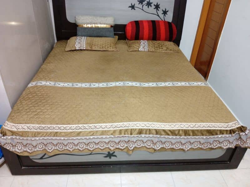 king size double bed 2