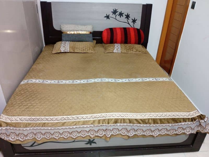 king size double bed 3