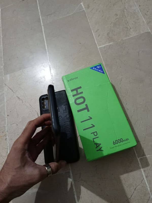 infinix hot 11play 4gb 64gb 6000mh batrry with box 5