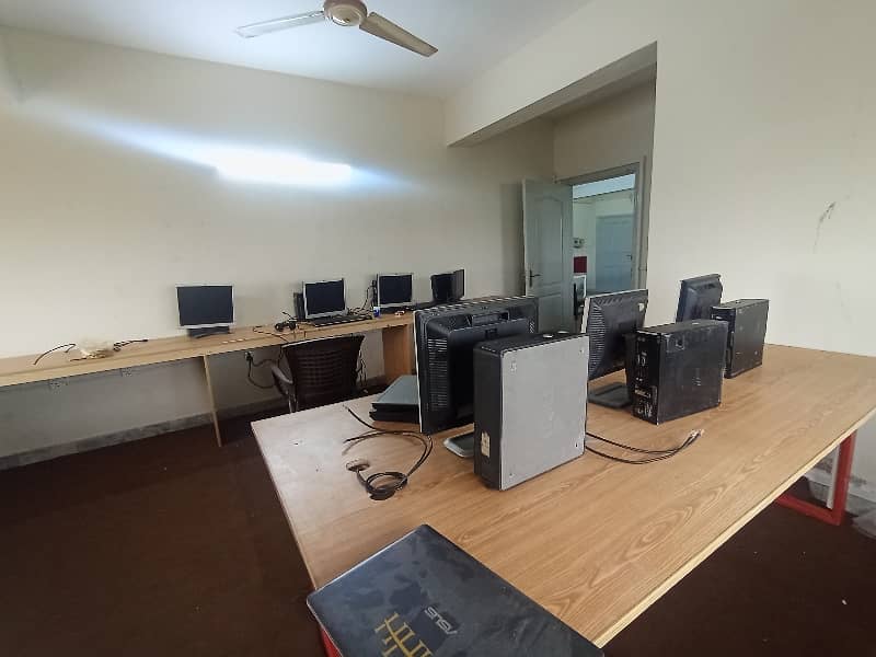 I-8. Markaz Office Space 1200 Square Space Available For Rent 30