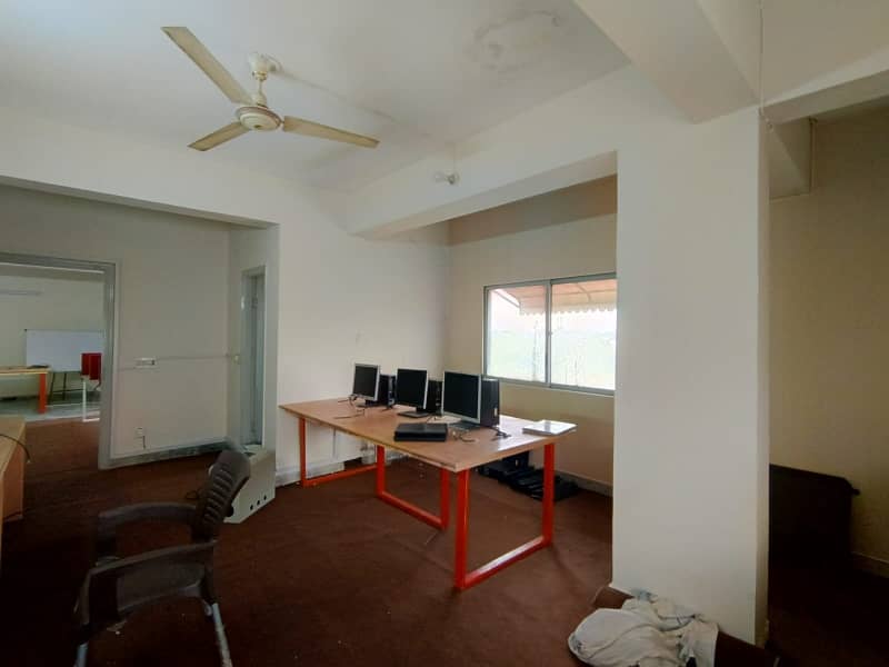 I-8. Markaz Office Space 1200 Square Space Available For Rent 44