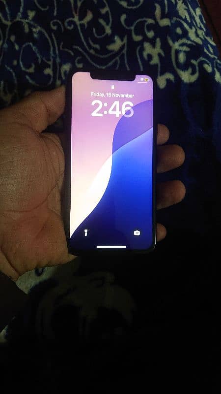 iphone xs 64gb Non pta 10/10 condition 4