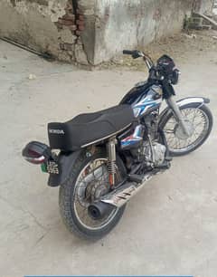 Honda 125 2017 model contact no 03007862261