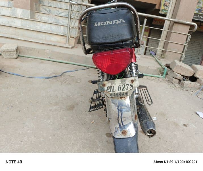 Dhoom bike 2010 model 70 cc best condition 1