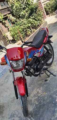 Honda prider CD100