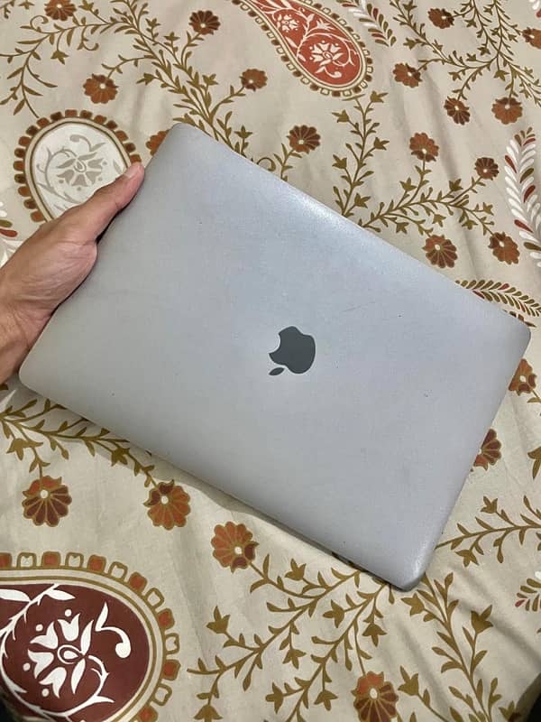 Macbook pro 2017 3