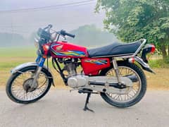 CG-125.       Model 2014  (Stickers 2018 Genuine). Condition 10/10