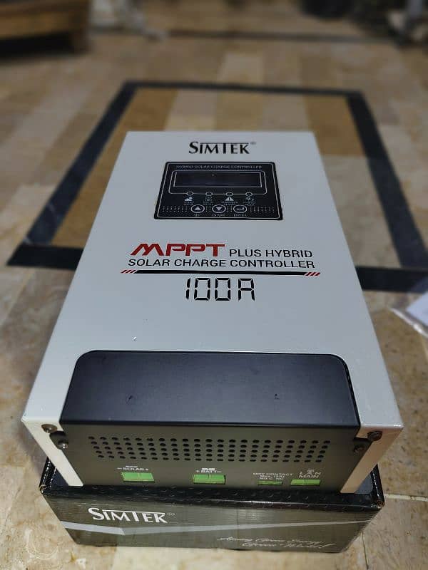 MPPT Charger simtec 100A +hybrid 1