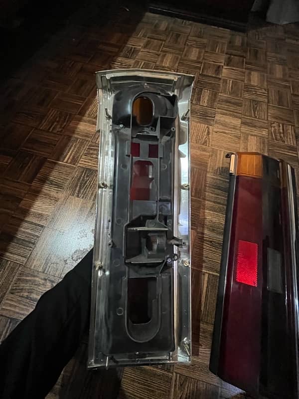 Toyota Cressida 1990 Tail lights 3