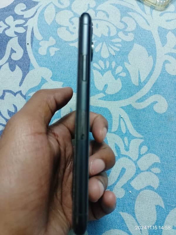 iphone 11pro 64 GB (94 H) 7