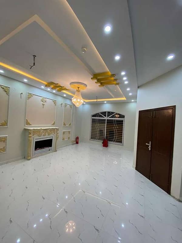 5 MARLA BEAUTIFUL HOUSE AVAILABLE FOR RENT IN DHA 11 RAHBER 9