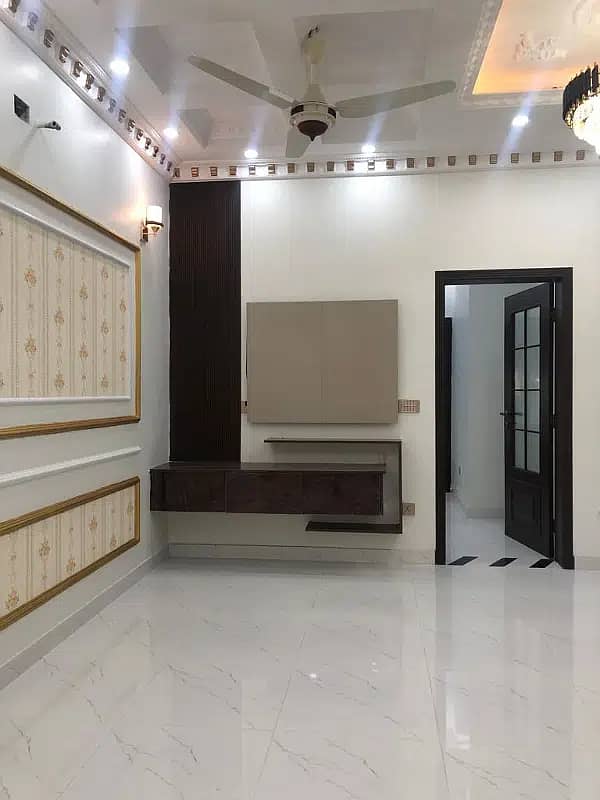 2 Bed Room Uper Portion For Rent in Gulraiz near Bahria Town 0