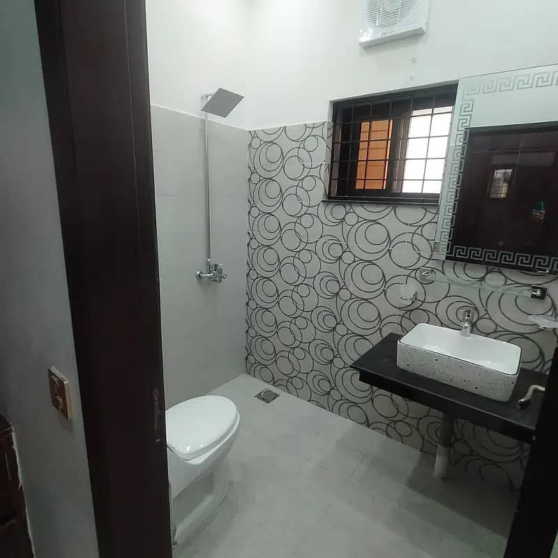 2 Bed Room Uper Portion For Rent in Gulraiz near Bahria Town 4