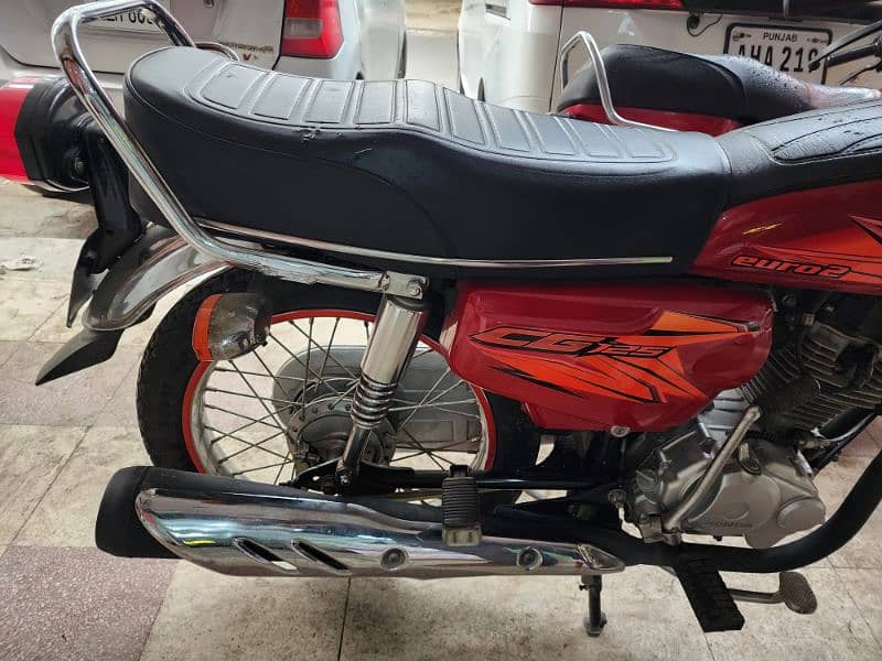 Honda CD 125 looking new 2