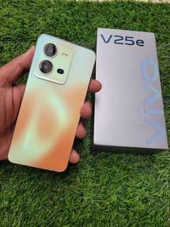 vivo v25e 8+8Gb Ram 128Gb Rom ( Orignal box and charger ) Neat conditi