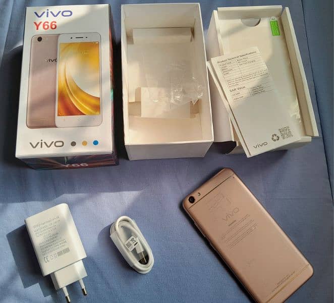 smart phone vivo Y66" complte Box" like new* 1