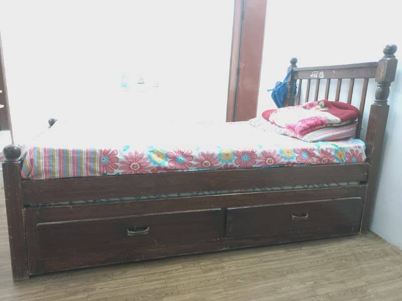 selling kids bed custom made 3