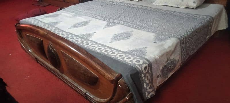 king bed with spring mattres wooden in good condition 1