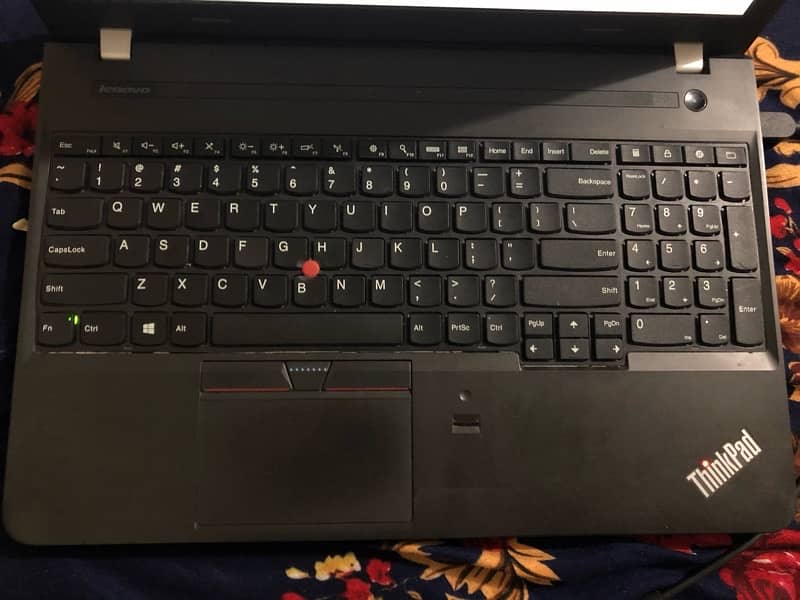 Lenovo thinkpad cor i5 6th generation 0