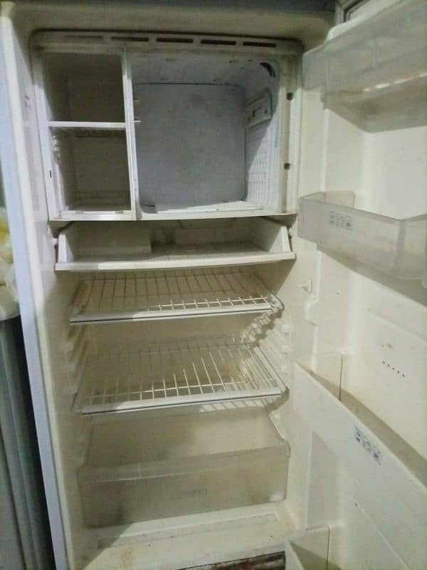 super general fridge for sale 1