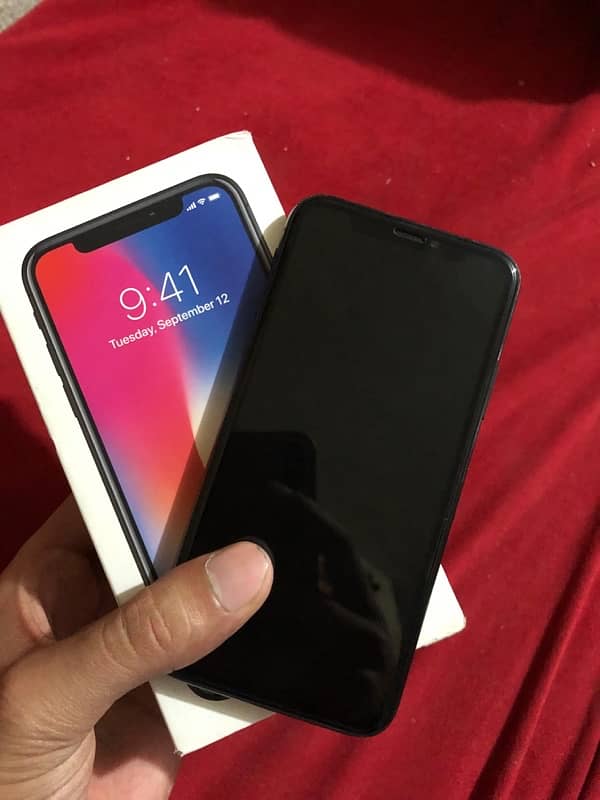 iPhone X 64gb factory unlocked non pta only minor spot not dot all ok 7