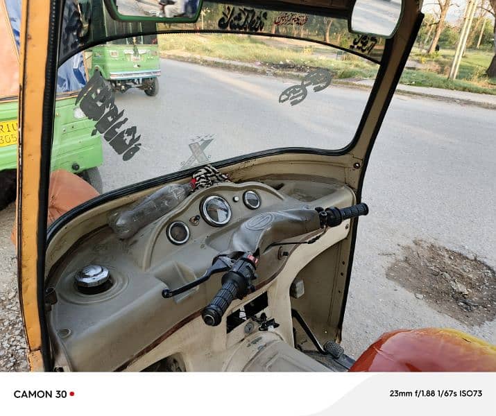 Auto Rickshaw Siwa 0