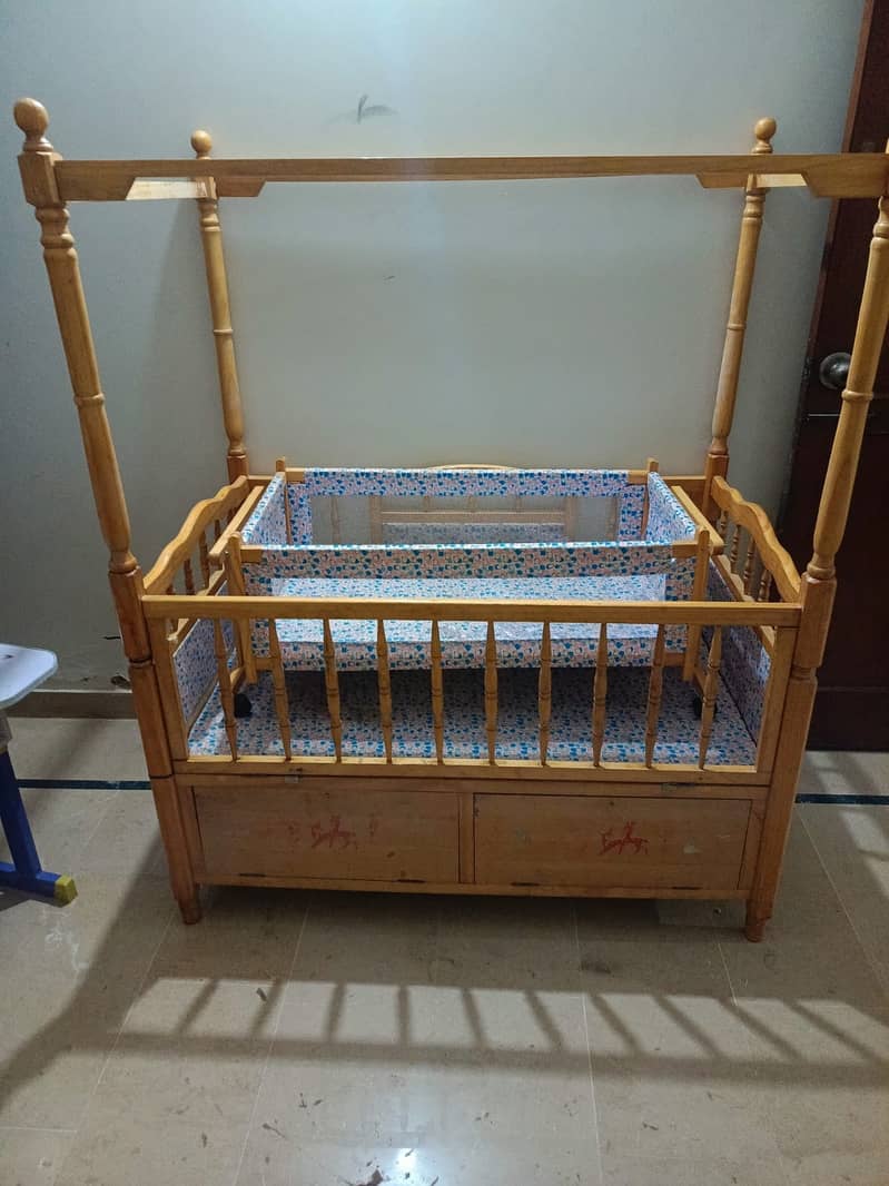 kids bed / kids cot / baby cot / baby bed/ wooden bed/ kids wooden 1