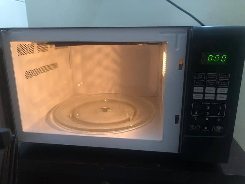 Haier 45 Liter Microwave Oven HMN-45110EGB (Grill/Cooking) 0