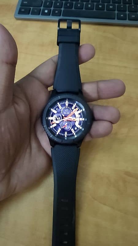 Samsung S3 Frontier Smartwatch - 10/10 Condition - Original Box 2