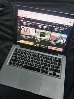 MacBook pro Early 2011 | 13 inches | intel core i5 2.3 Ghz processor