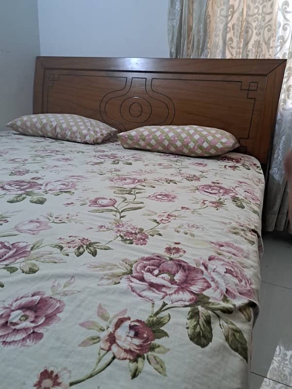 king size bed with mattress 1