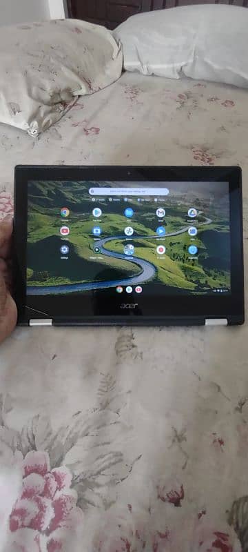 Acer R11 Chromebook as good as new in a Reasonable price 1