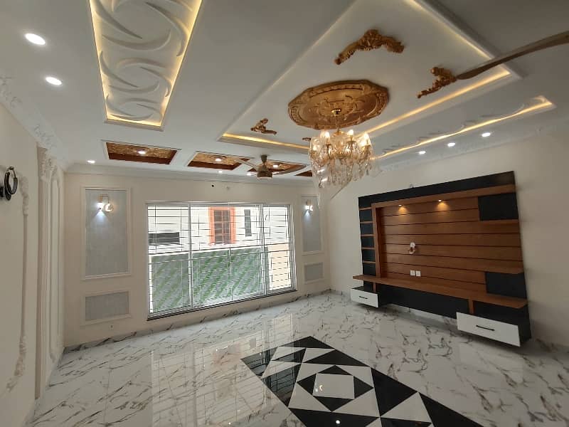 Brand New 1 Kanal House For Sale in Janiper Block Bahria Town Lahore 2