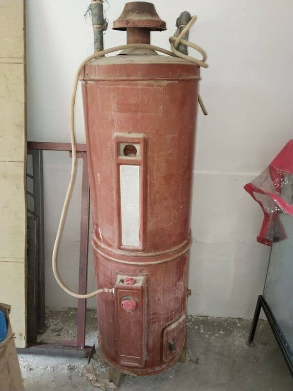 Geyser in good condition Tanki New no leakage working Good full size 0