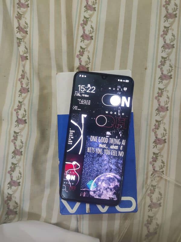 Vivo Y51 for Sale 4Gb 128Gb Box Charger 1