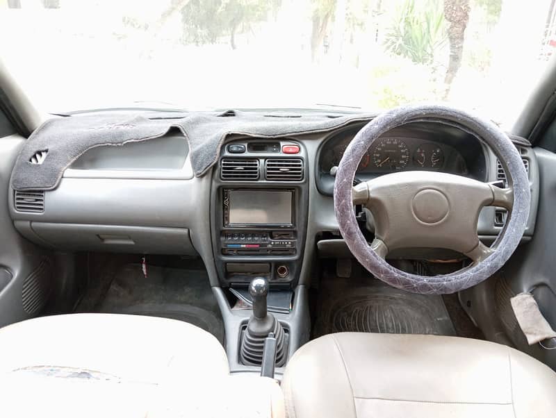 Suzuki Baleno 2005 JXL 11