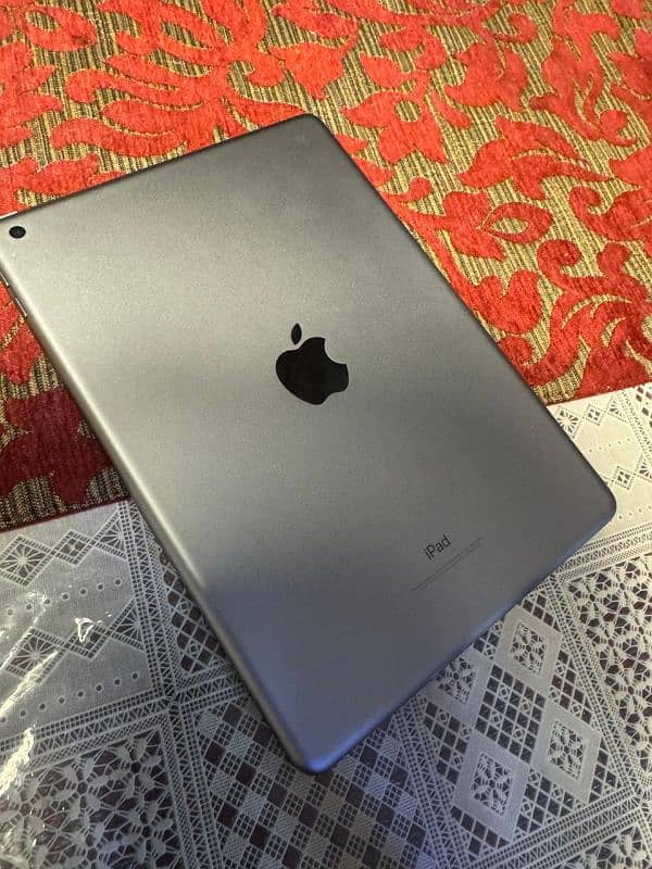 Ipad 6th Generation 2018, Apple , Tablet 4