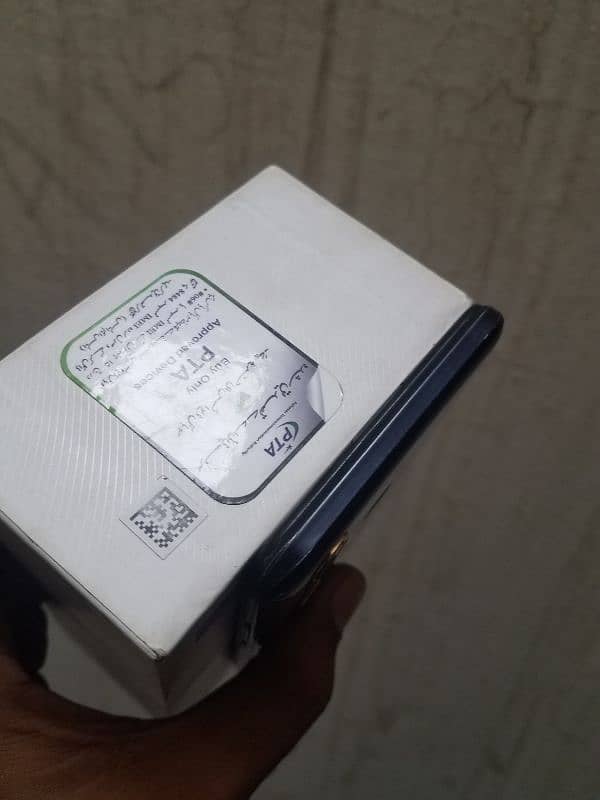 vivo y19 4gb 128gb with box 2