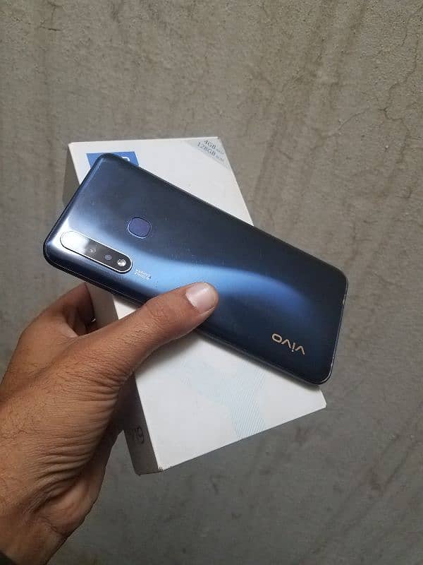 vivo y19 4gb 128gb with box 4