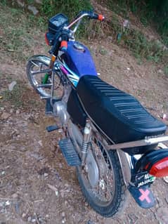 Honda 125۔۔۔ model 2003۔۔۔۔condition Good 8/10