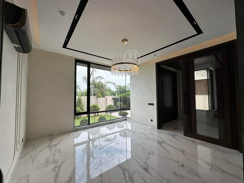 01 KANAL LUXURIOUS & GRACEFUL HOUSE FOR SALE IN DHA PHASE 6 21