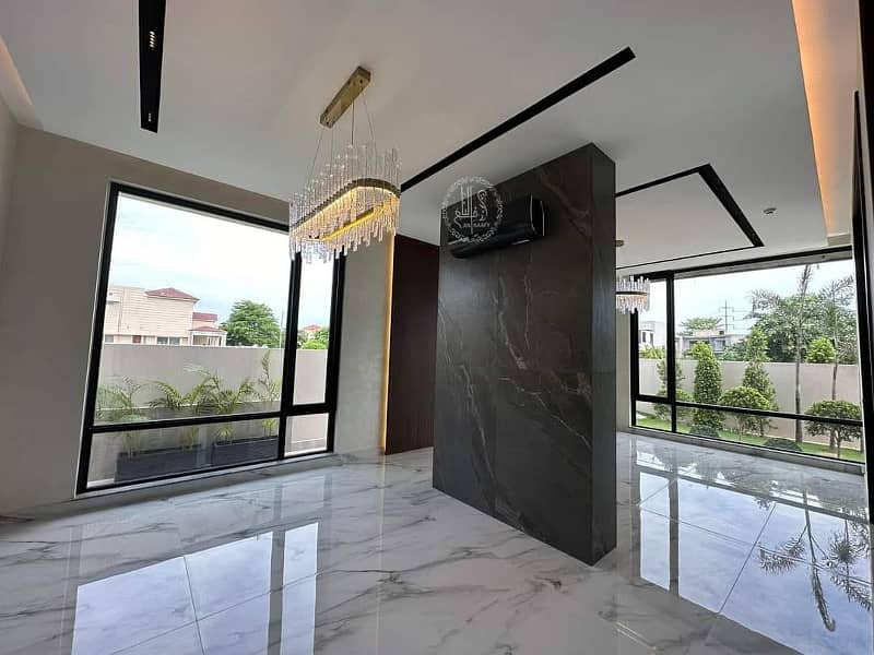 01 KANAL LUXURIOUS & GRACEFUL HOUSE FOR SALE IN DHA PHASE 6 23