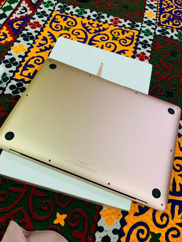 MacBook Air M1 Gold 6