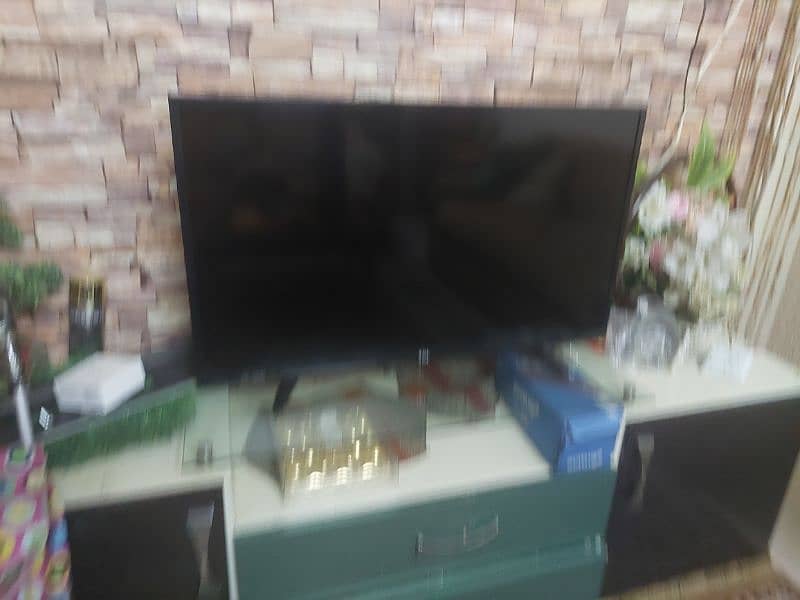 39inch LCD TV  for selling good condition 14